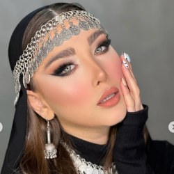 مدل زیرورآلات و میکاپ بهترین آرایشگاه زنانه ساری