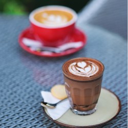 کافه ورونا نوشهر