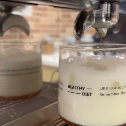 اینستاگرام کافه خانه قهوه نوشهر