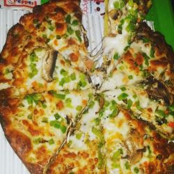 اینستاگرام پیتزا زنجیره اي كسري نوشهر